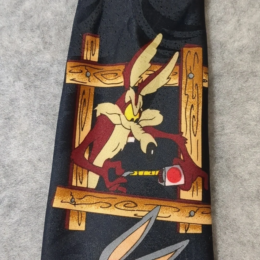 Vintage 1996 Looney Tunes Mania Long Bugs, Taz And Coyote Polyester Tie
